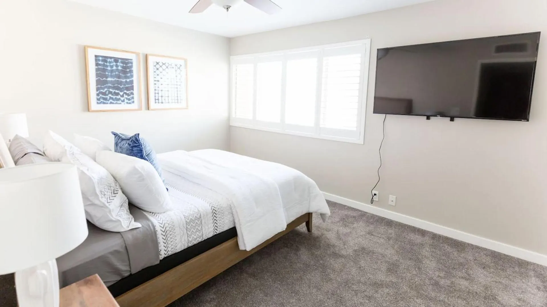 Updated Condo In A Old Town Scottsdale Location 0*,  United States